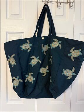 Elizabeth Scarlett Turtle conservation carryall